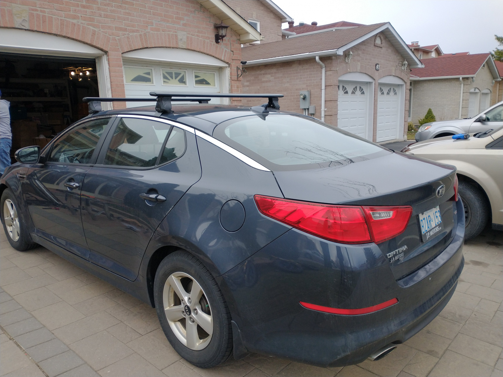 2015,2016 Kia Optima Jet Wing Bare Roof Rack RackTrip Canada Car