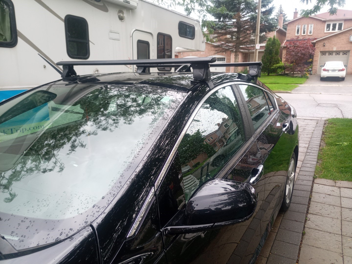 2017 Chevy Volt Jet Wing Bare Roof Rack RackTrip Canada Car Racks