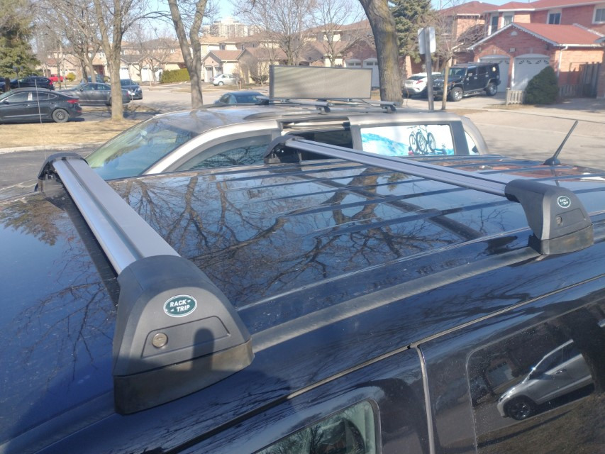 2017 Mitsubishi Outlander Fixed Mounting Points Roof Rack RackTrip