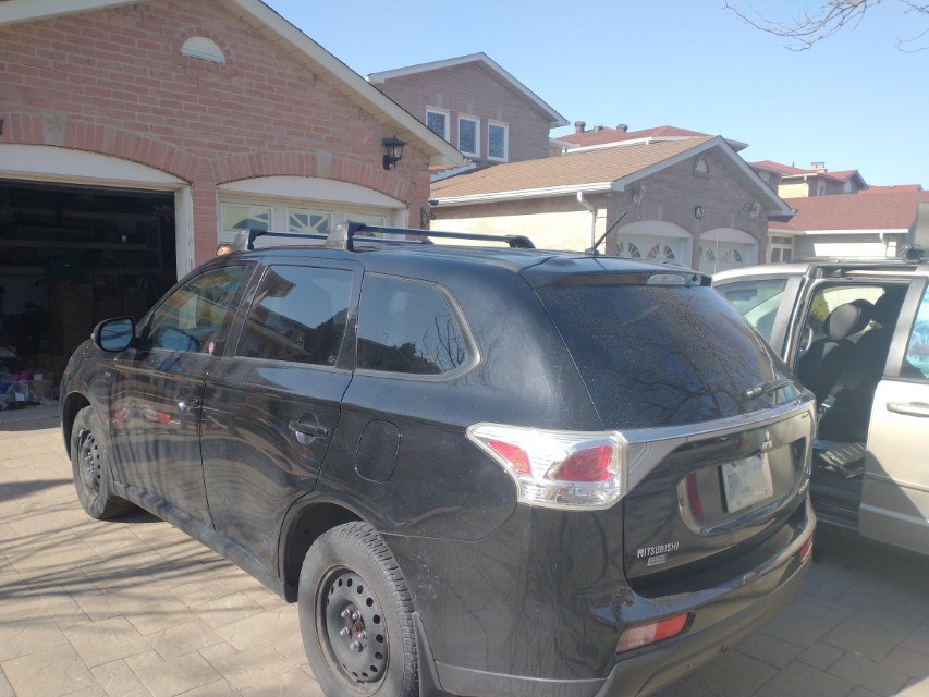 2017 Mitsubishi Outlander Fixed Mounting Points Roof Rack RackTrip