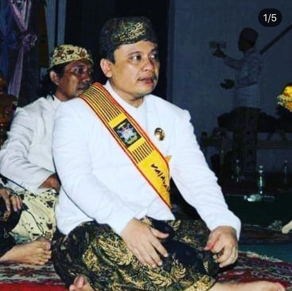 SPDB Edward Syah Pernong Sampaikan Belasungkawa Wafatnya Sultan Cirebon