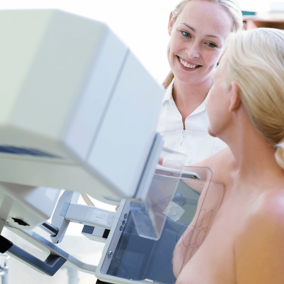 Quando devo fazer o exame de mamografia? Radioclínica