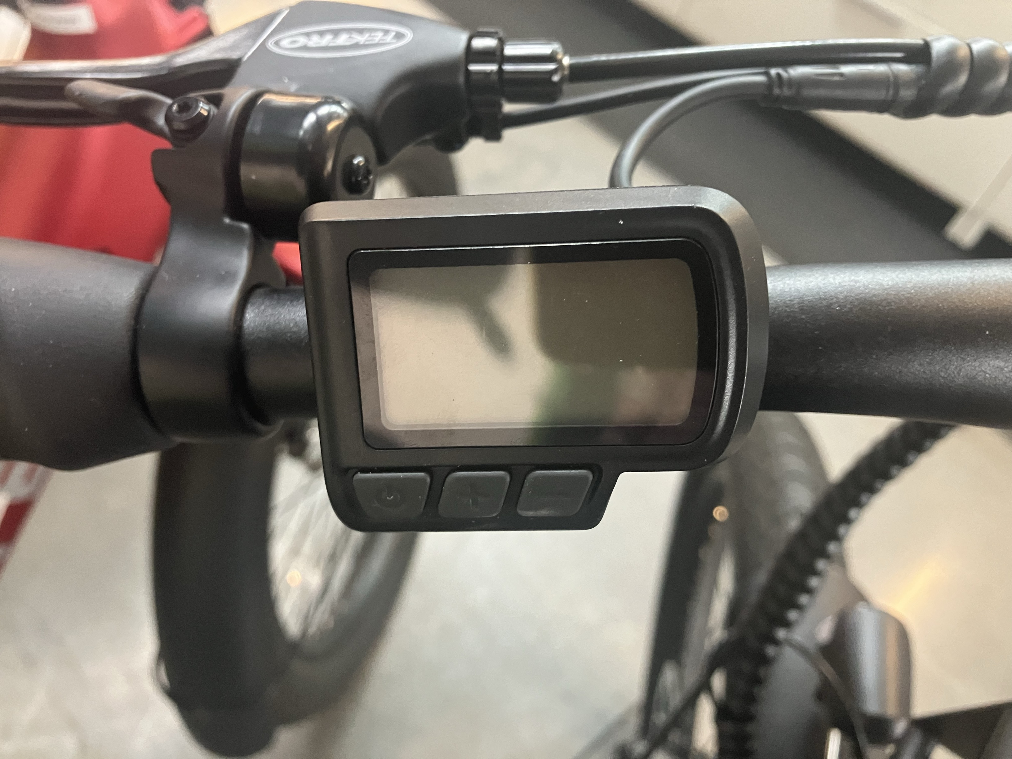 FLYER™ What is the Screen Here on my M880/L885 Handlebars Radio Flyer