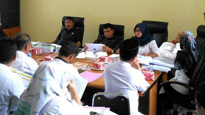 APBD Perubahan Solsel 2017 Masuki Tahap Pembahasan Komisi DPRD Solsel