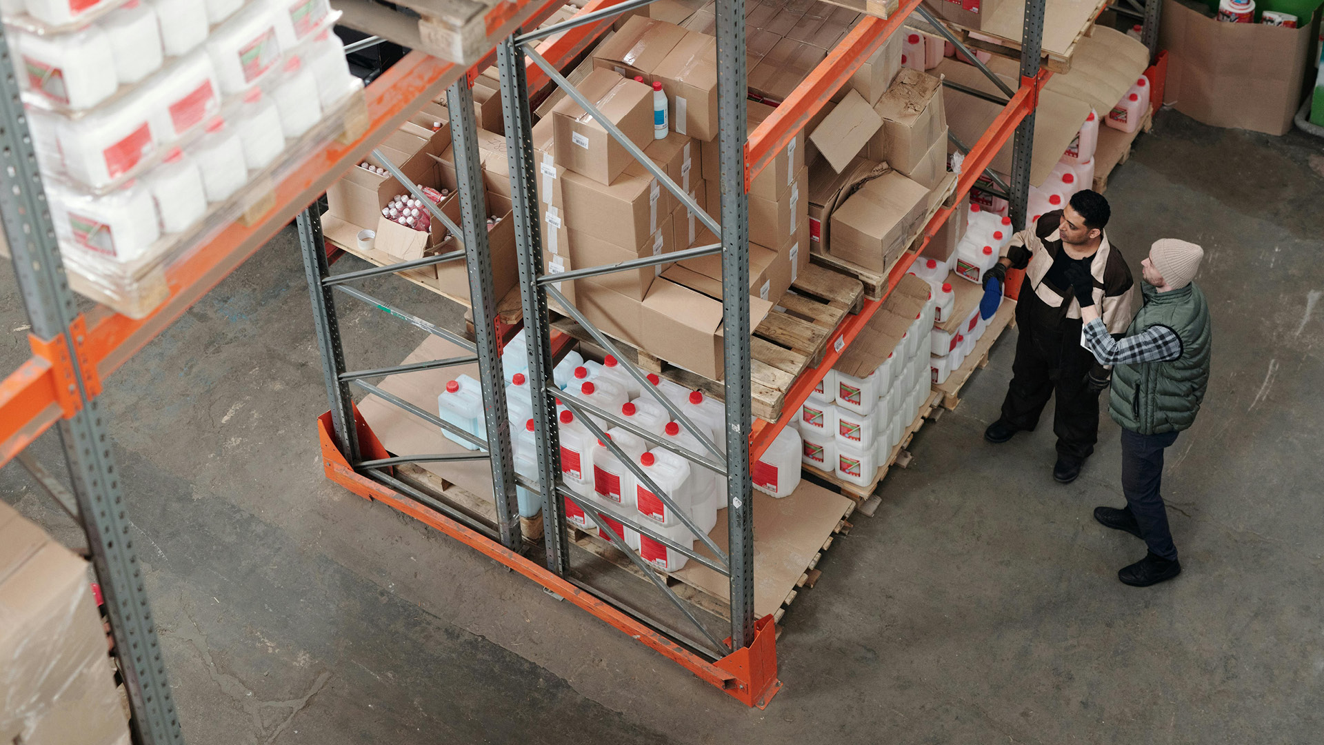 Hybrid SelfStorage Management The Best of Both Worlds • Radius+