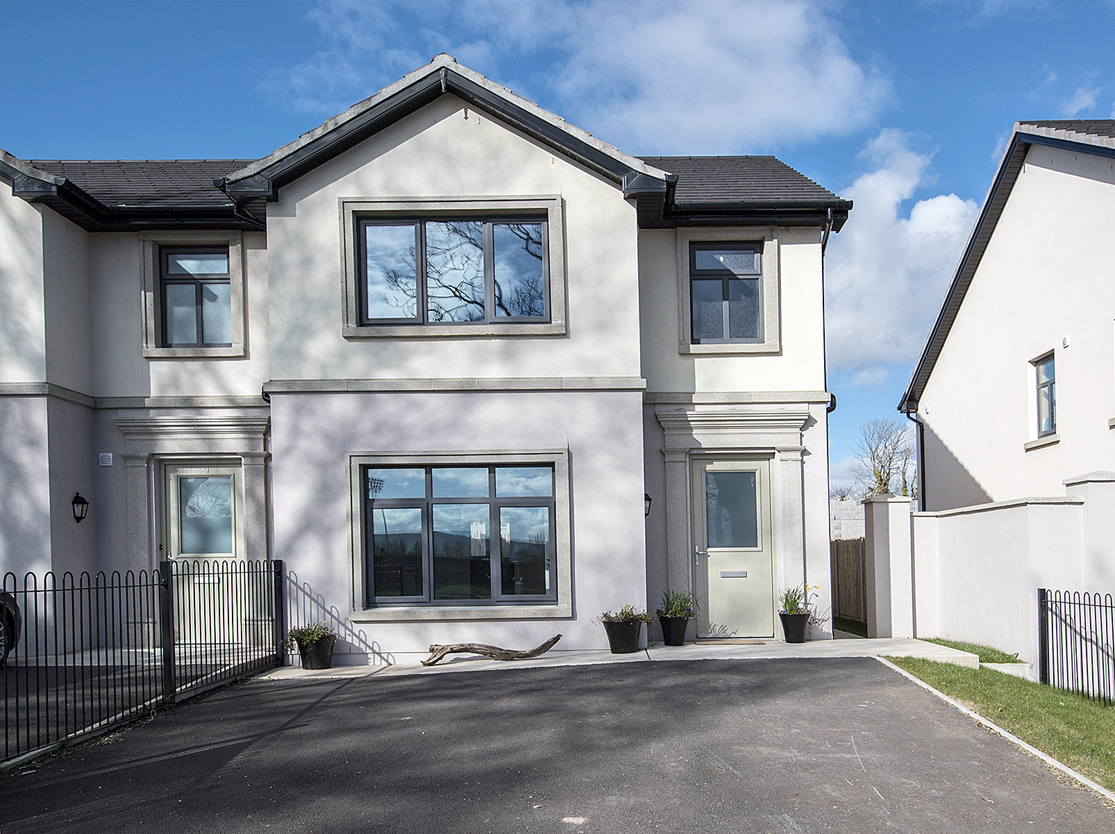 frontview9 Denise Radley Auctioneers Virtual Viewing