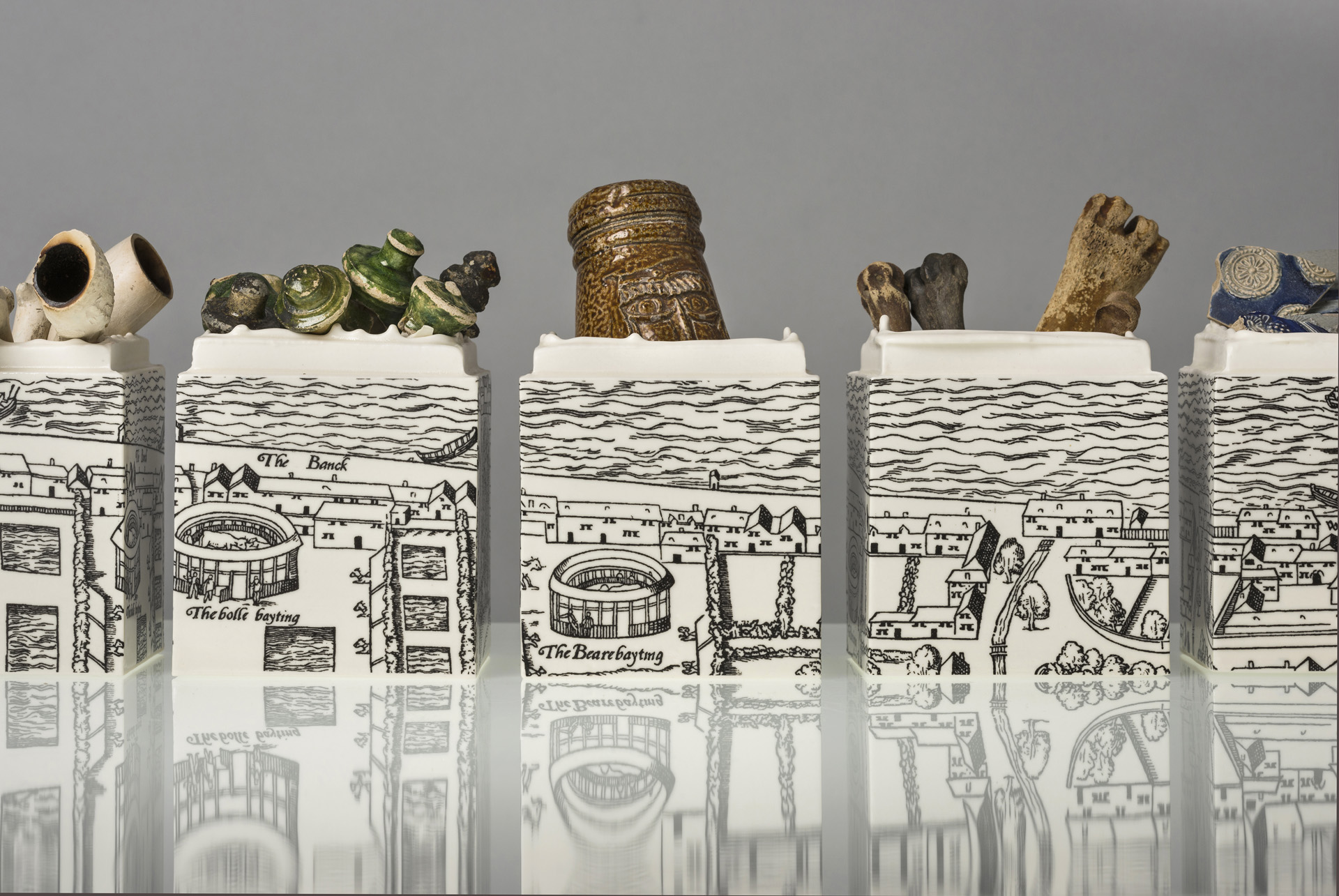 Raewyn Harrison Ceramics