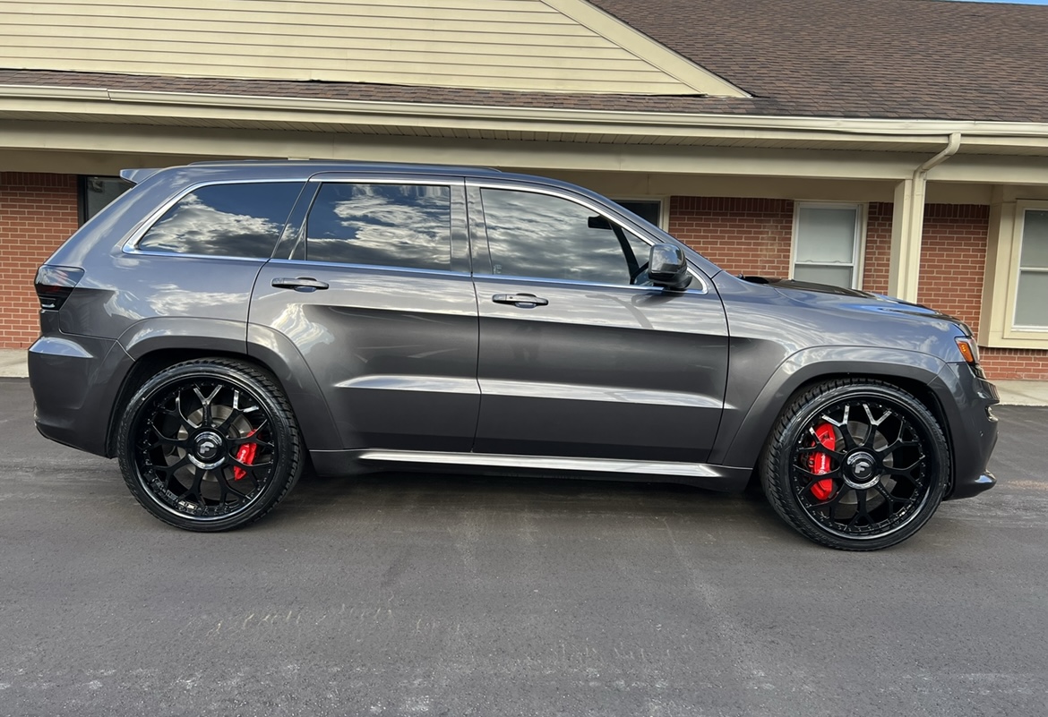 COLE’S SRT JEEP ON 24’s Raffle Creator