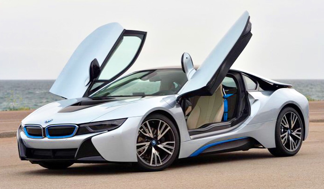 как нарисовать Bmw I8 как