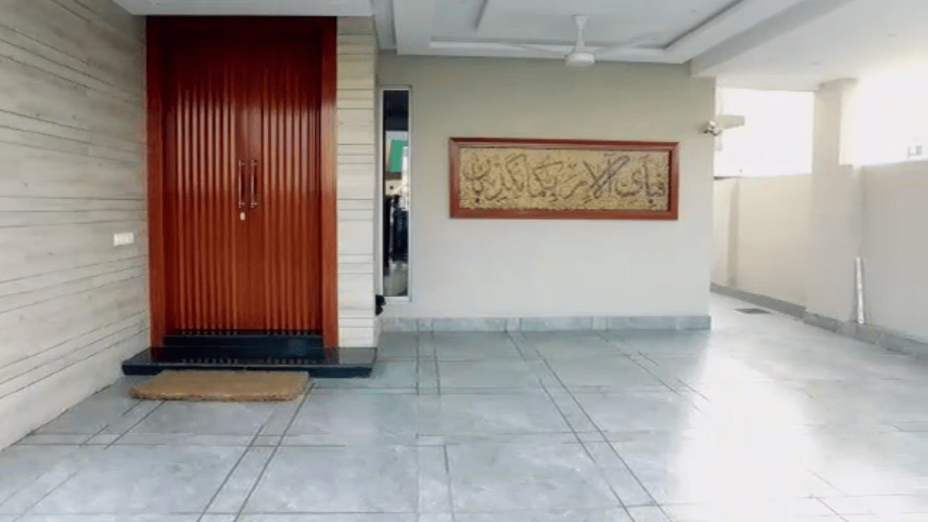 10 Marla House For Rent RAFI & SONS Real Estate & Construction Company