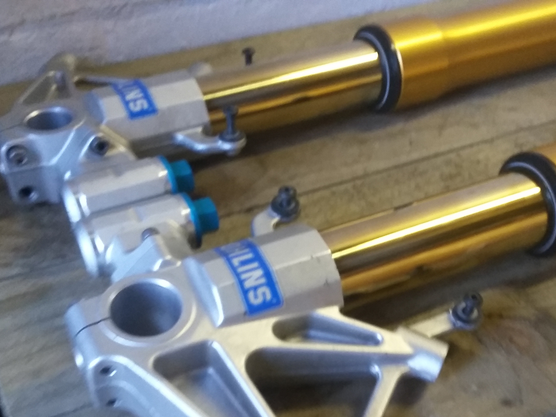 Motorcycle Forks Service / Seal Replacement Ragged Moto