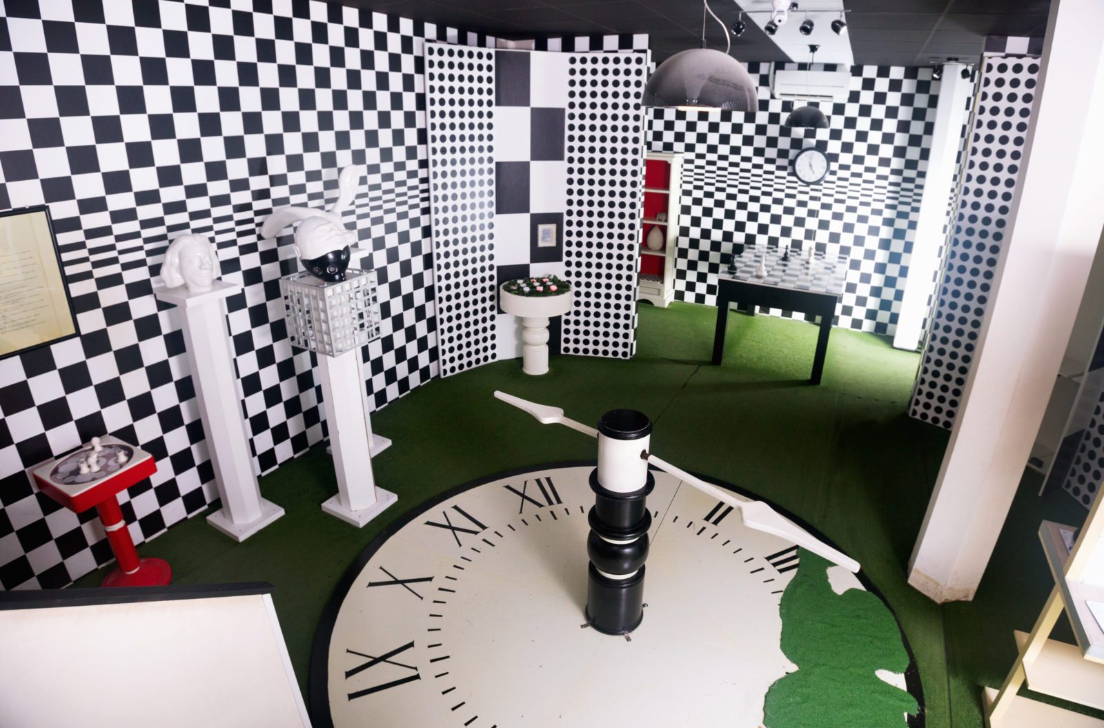 Lösen Sie die Challenge Escape Game Rahmenprogramme