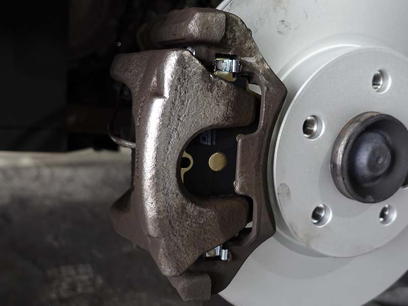 ブレーキパッド交換 for BMW F系 BMW & MINI カスタム 専門店 ライコウ [ RAIKO ]