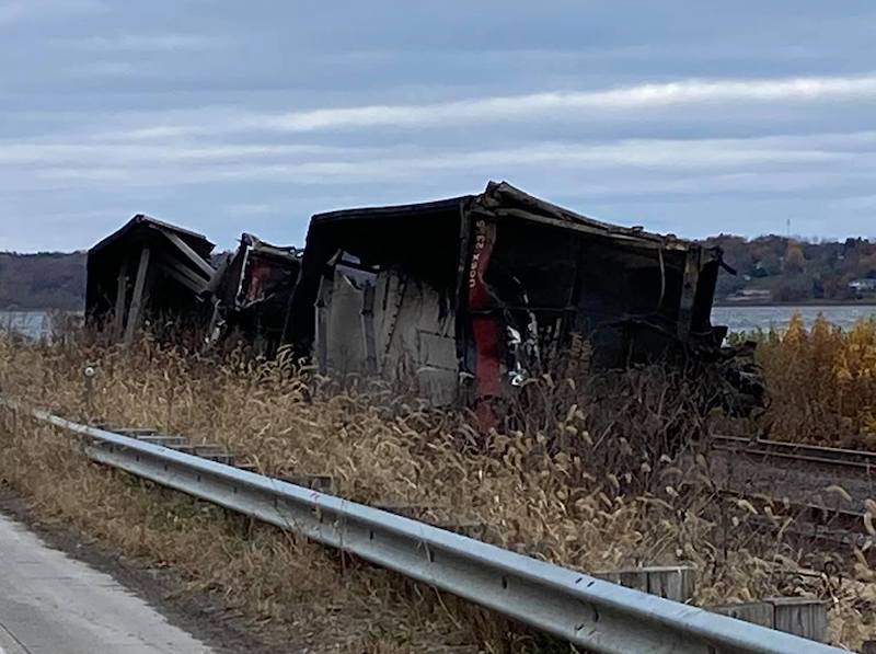 BNSF Train Derails After Hitting River Barge Railfan & Railroad Magazine