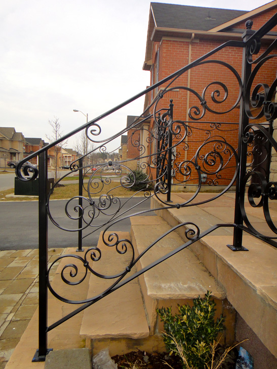 outdoor Railings in Toronto by Pro Weld featuring glass and stainless steel projects