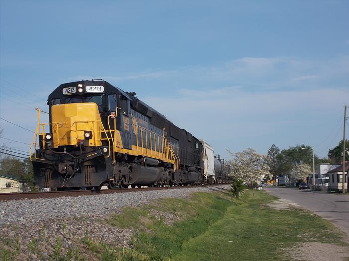 WAMX 4213 Kanawha River Railroad SD40M2 in Dunbar, Wes...