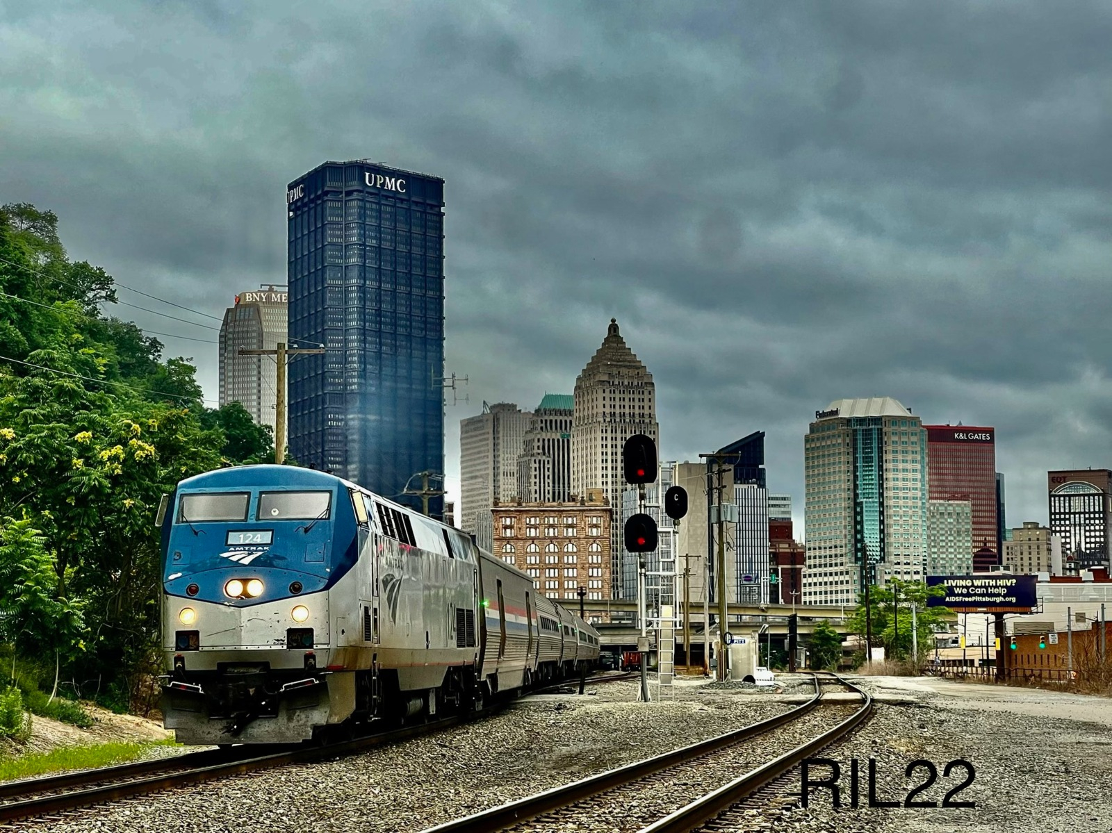 Amtrak 124 Amtrak GE P42DC in Pittsburgh , Pennsylvania...