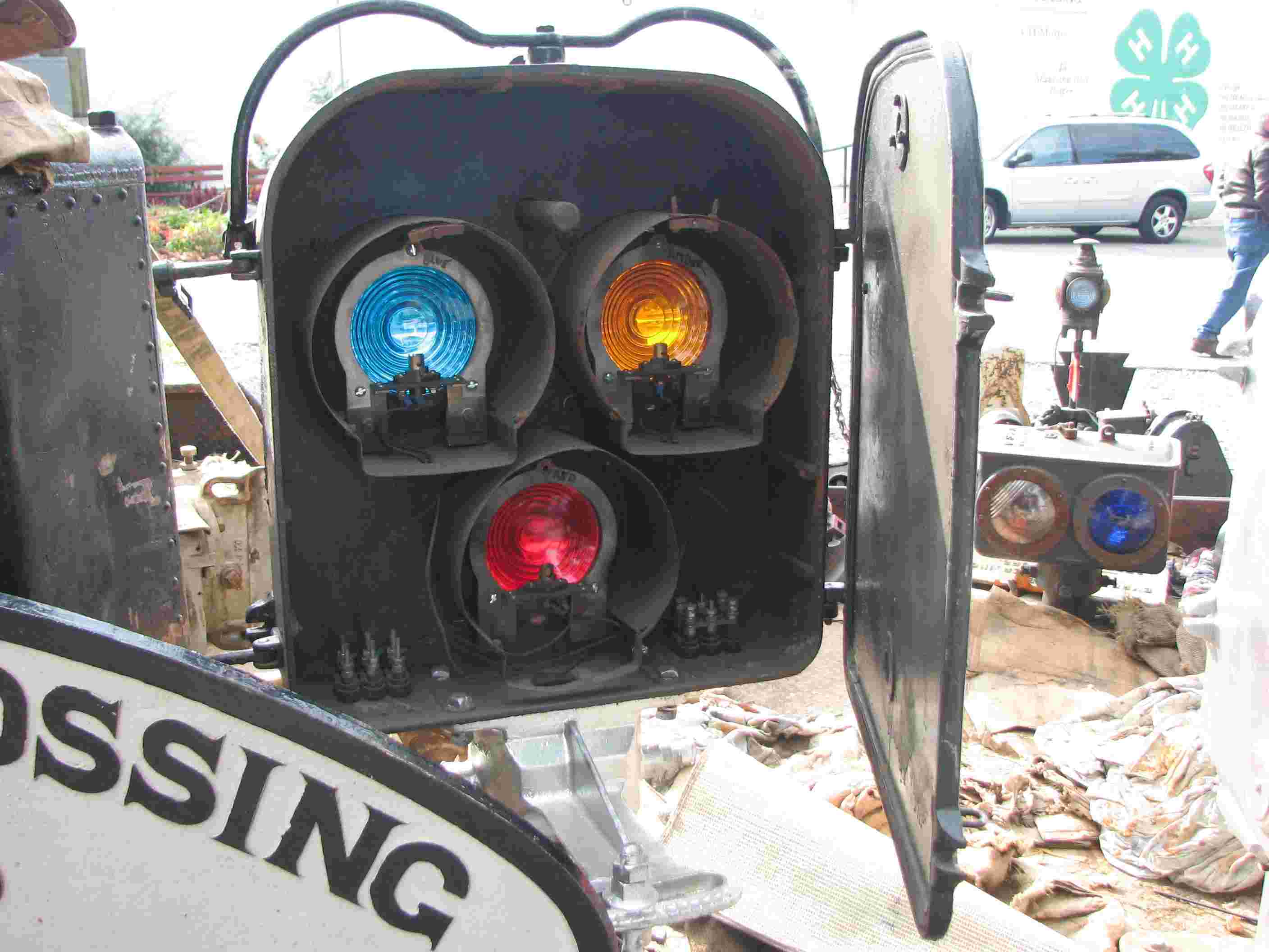 Interpreting and Reading Railroad Signals 1