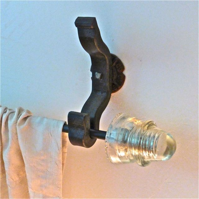 Rail Anchor 1 Curtain Bracket System (Pair) W/ Glass Insulators