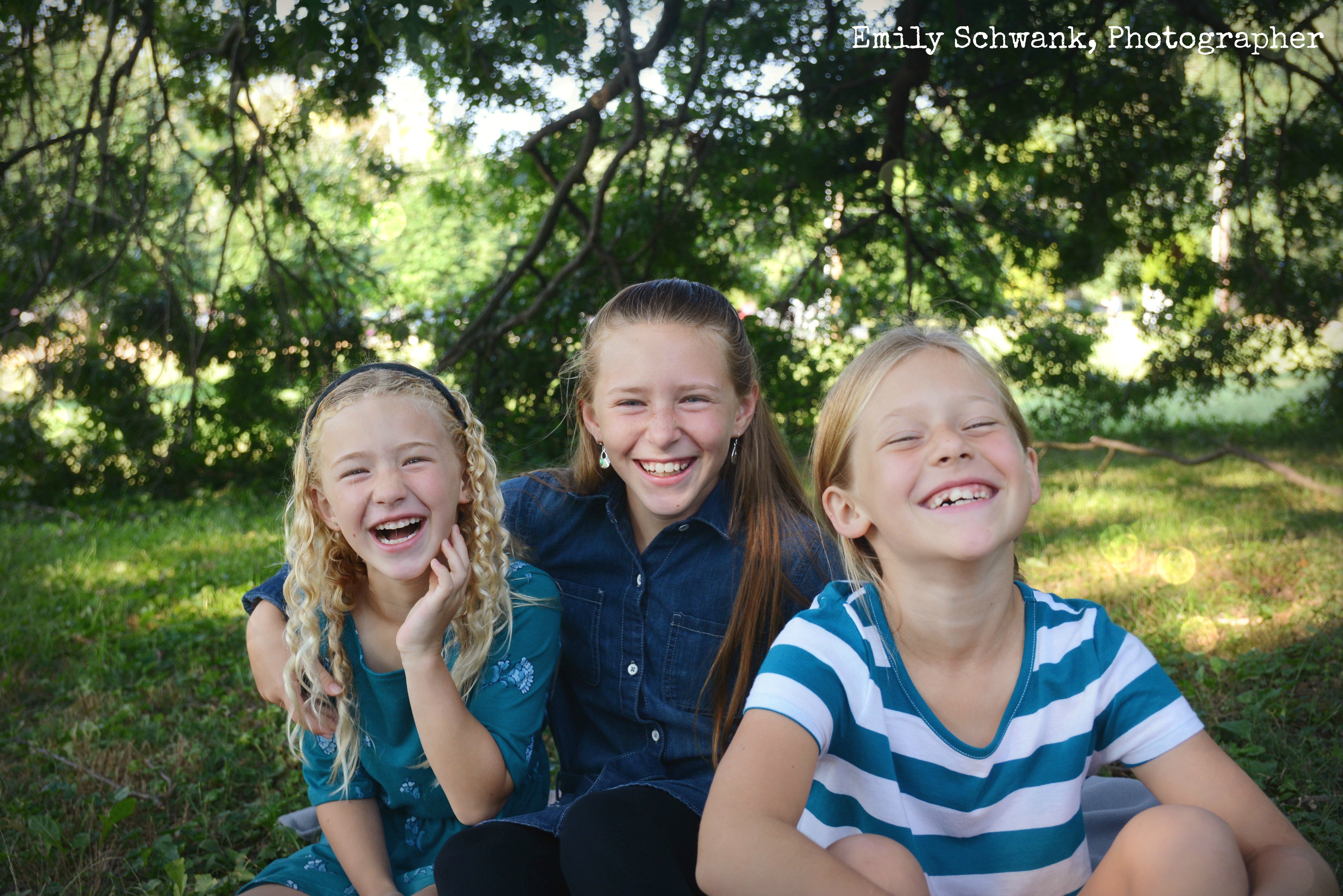 Sneak Peek The Broach Family Emily Persic,photographer(Raincliffs