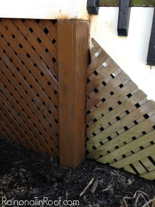 How to Stain Wood the Easy Way {Lattice Refresh} via RainonaTinRoof.com #stain #wood #lattice #Thompsons