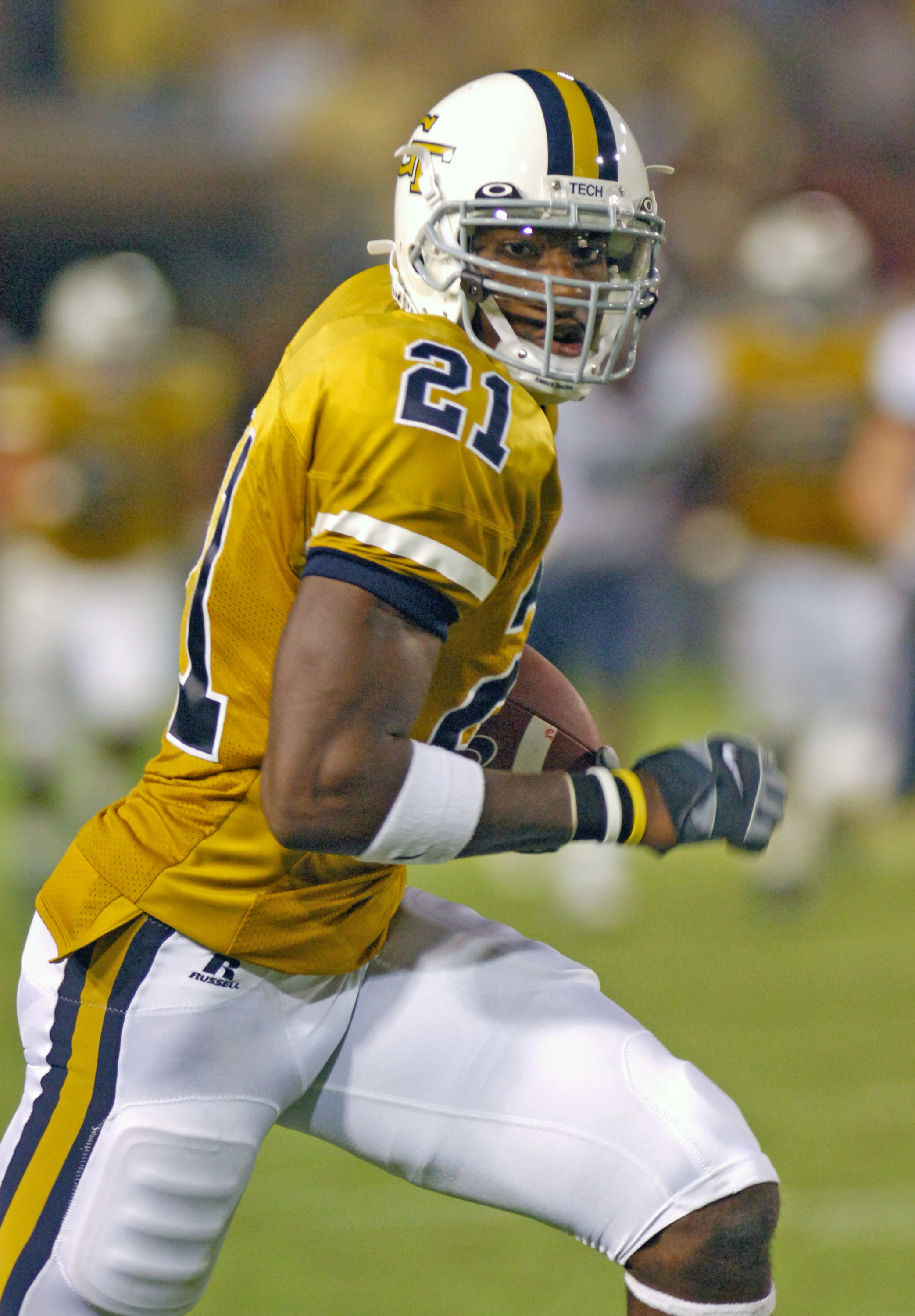 Calvin Johnson, Football Tech Yellow Jackets