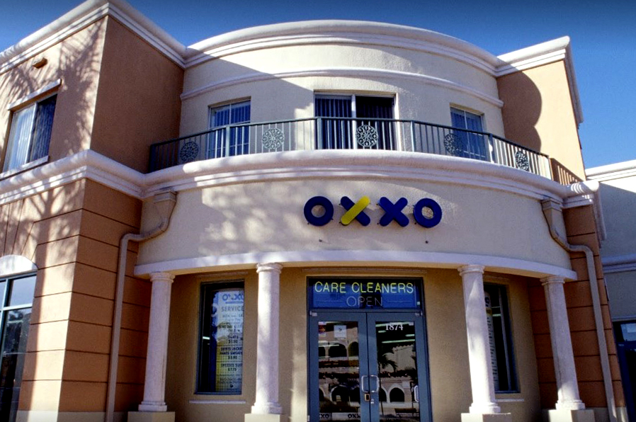 Interior buildout. OXXO Care Cleaners. Hollywood, Florida. Ramcon Corp