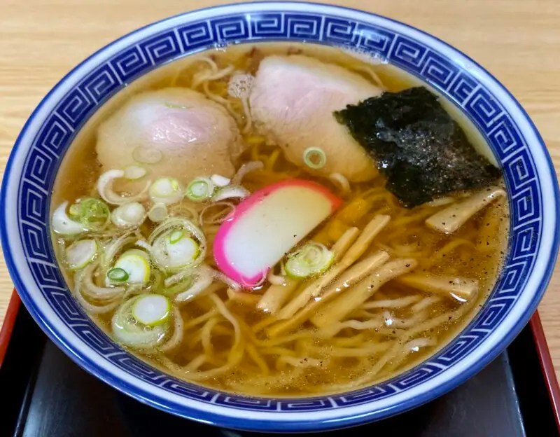 きたや(きたやそばや)＠山形県上山市相生にて中華そばをオーダー！外観は完全に酒屋で紺暖簾＋営業中の札のみが目印の隠れ