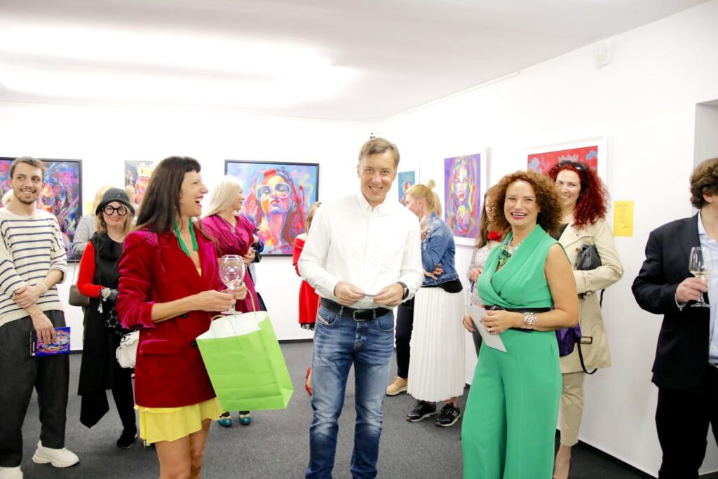 A Night in Bucharest Embracing the Urban Queens Ramona Pintea Art