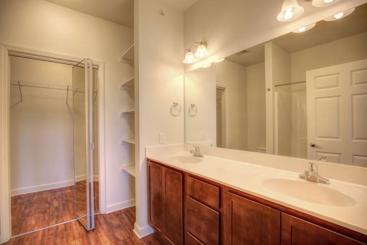 Prestwick Point Apartments in Champaign, IL Ramshaw Real Estate