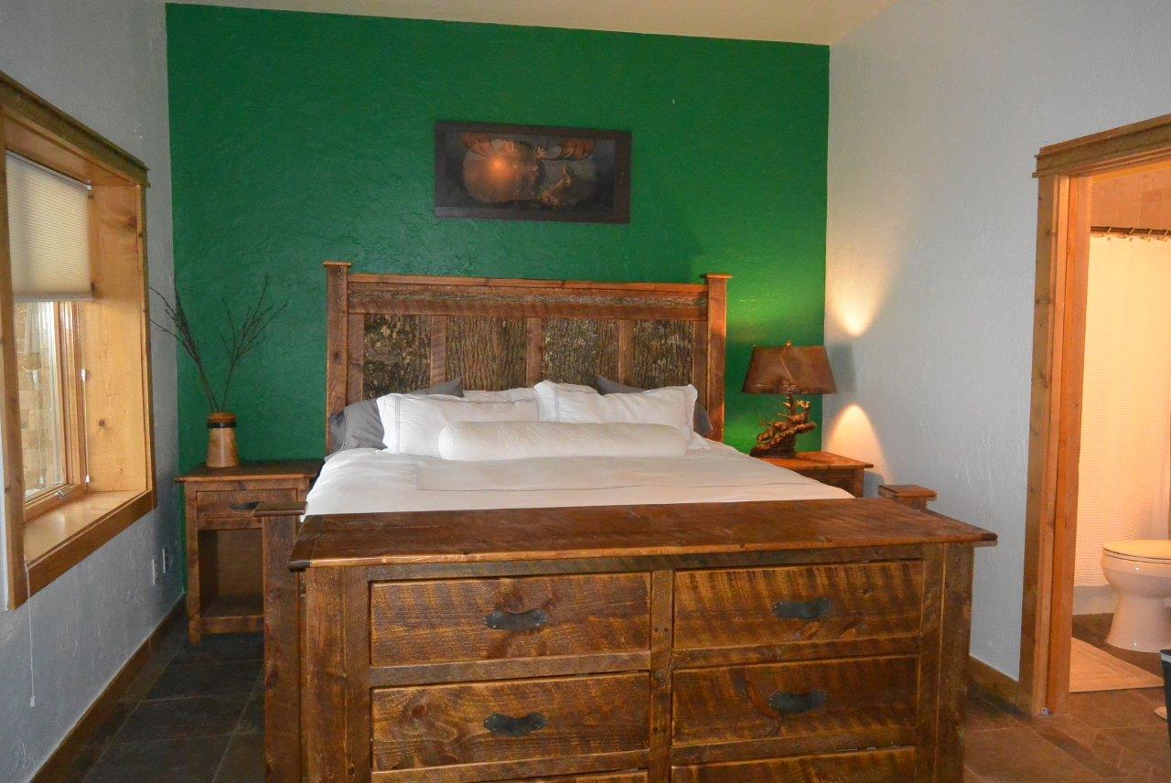 Montana Ranch Properties downstairs bedroom
