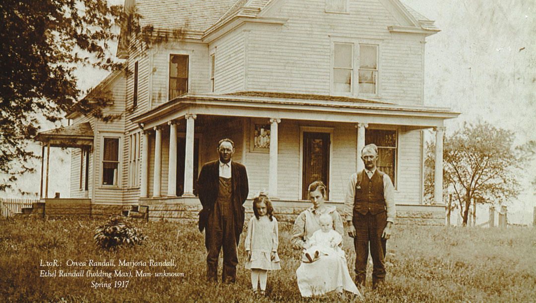 Randall Manor Bed and Breakfast Lodging Dana Indiana / Chrisman Illinois