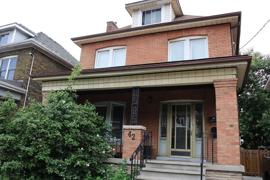 242 Tisdale Street South, Hamilton R&B Properties