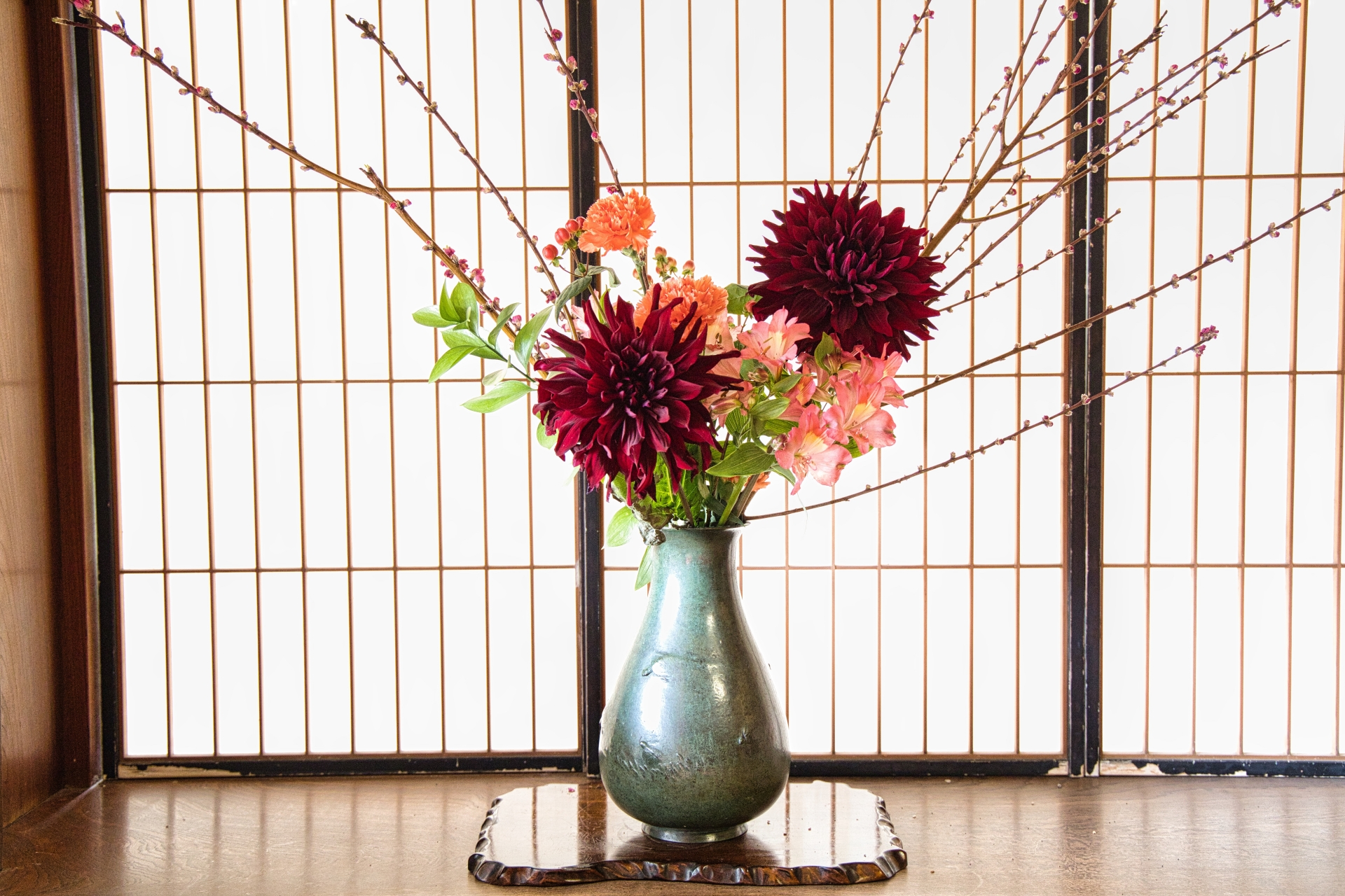 Ikebana Vase Types and Tips for Use