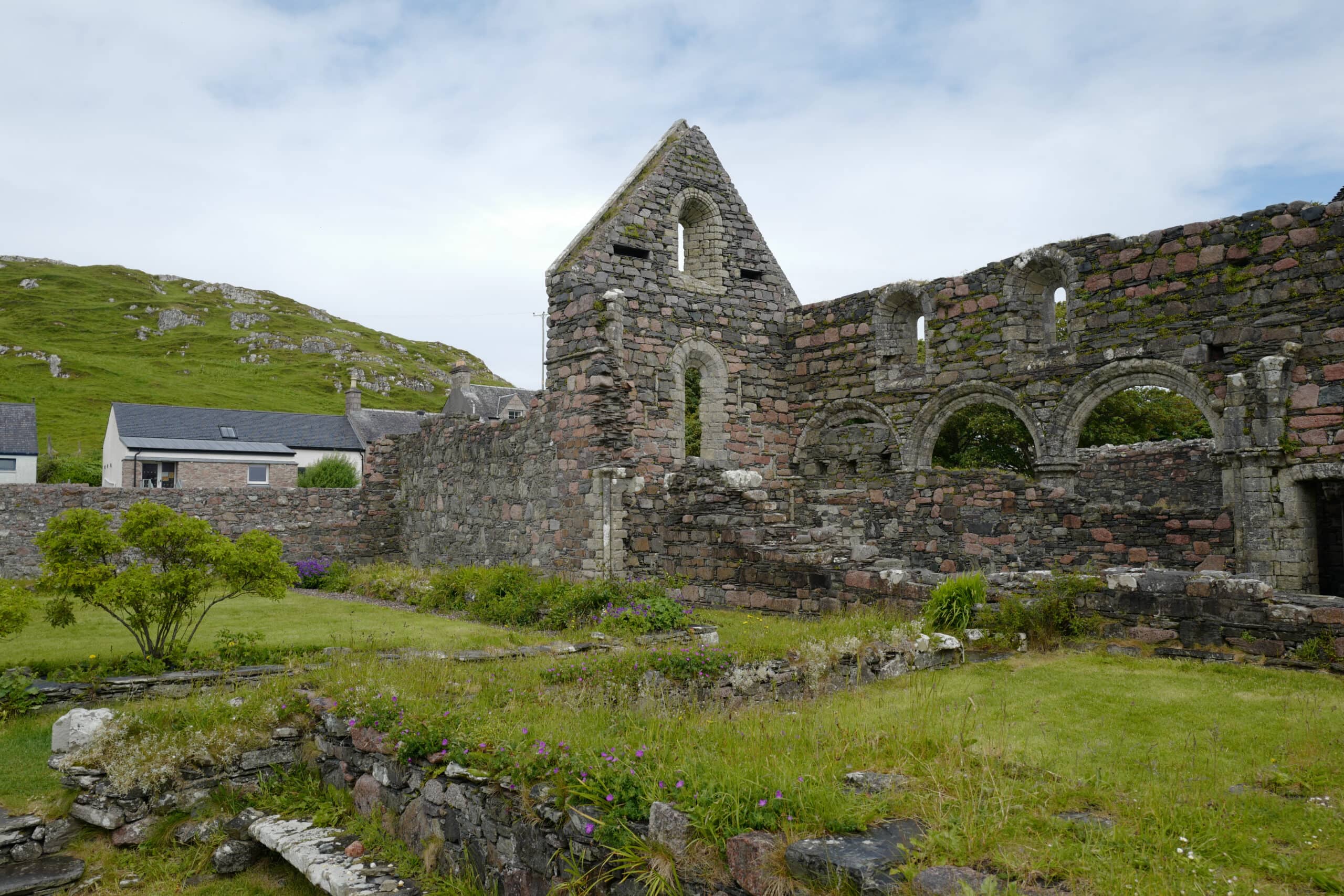 Visiting Iona Abbey on the Isle of Iona, Scotland Randomwire
