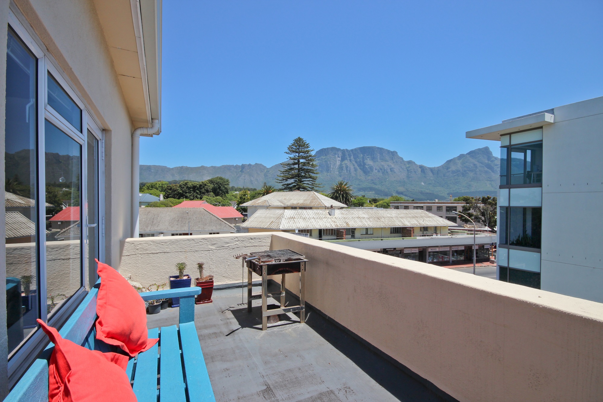 Kenilworth Upper, Cape Town RandTransfersRandTransfers