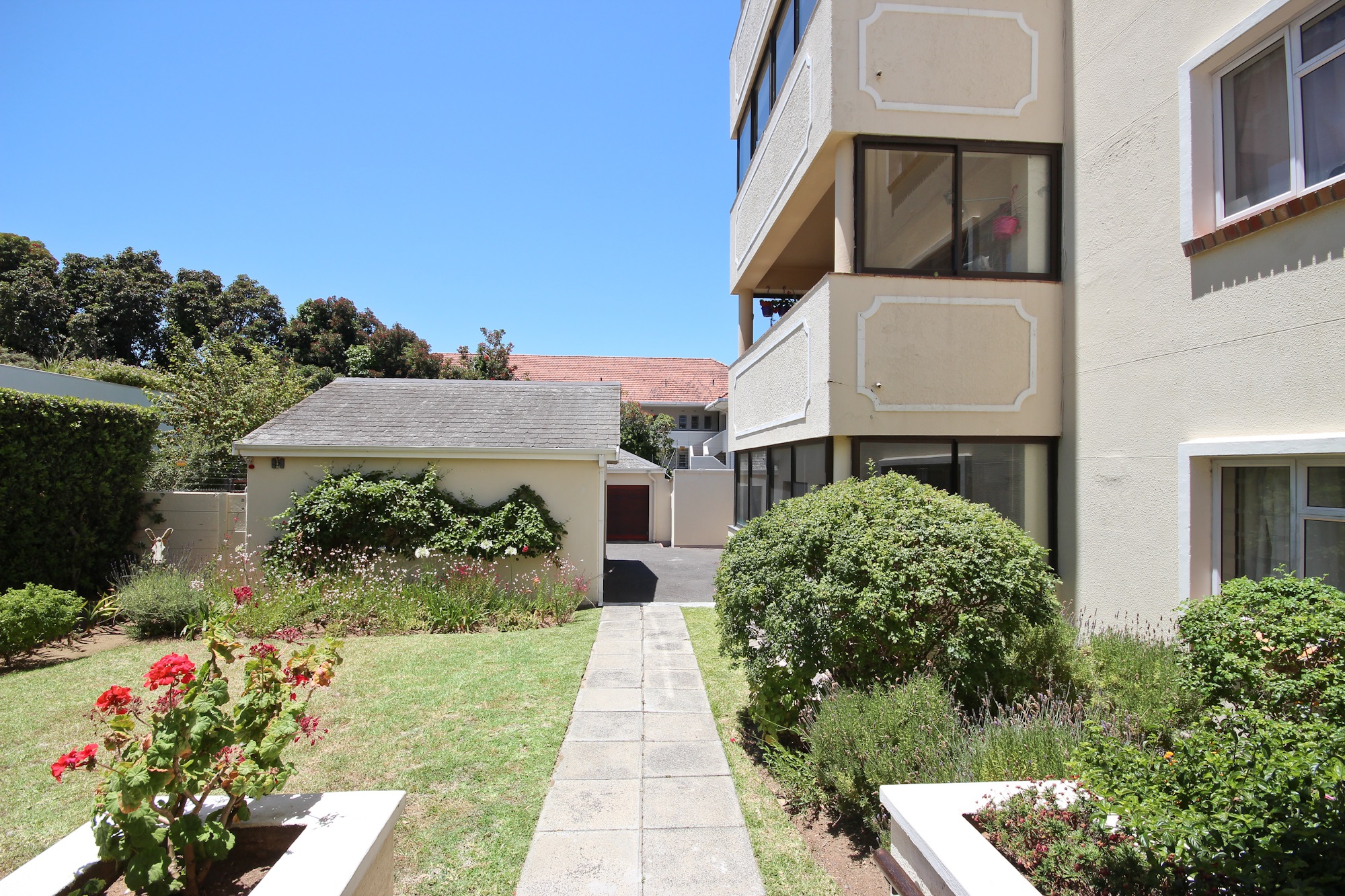 Kenilworth Upper, Cape Town RandTransfersRandTransfers