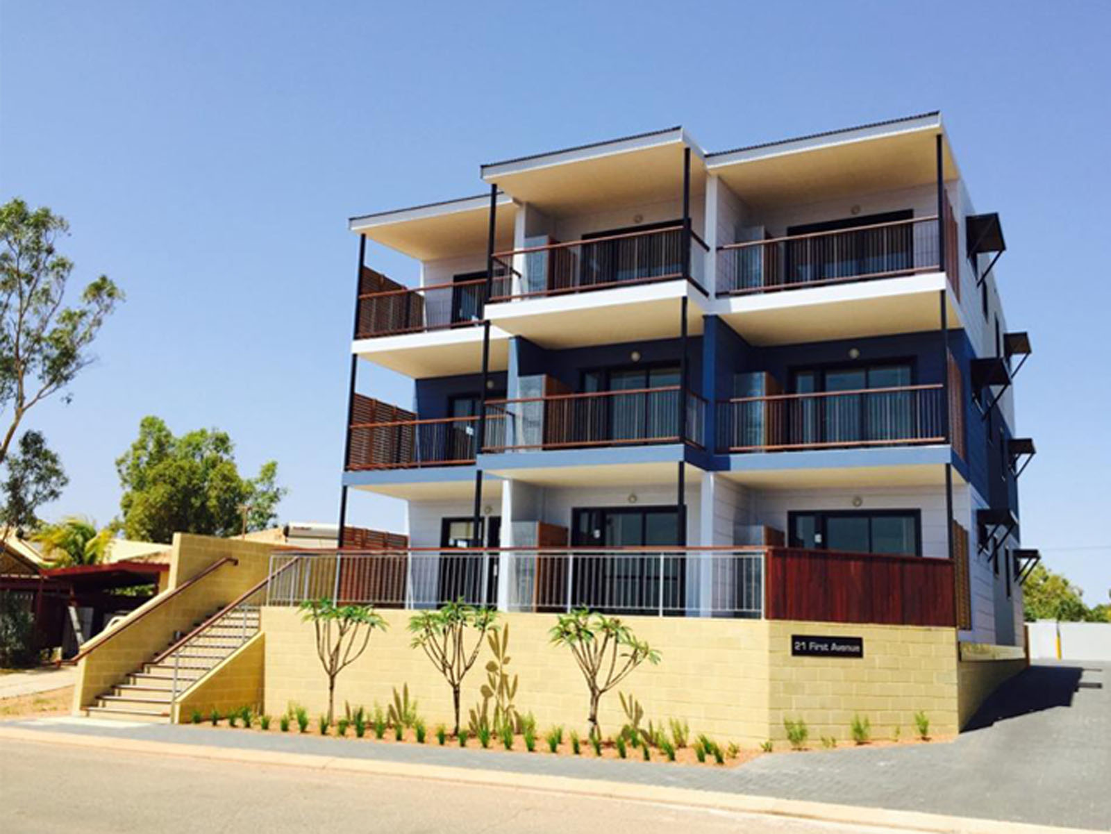 Three Storey Apartment Building Rangecon