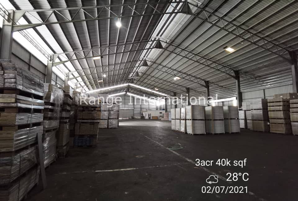 Warehouse for rent Demak Laut Kuching Range International
