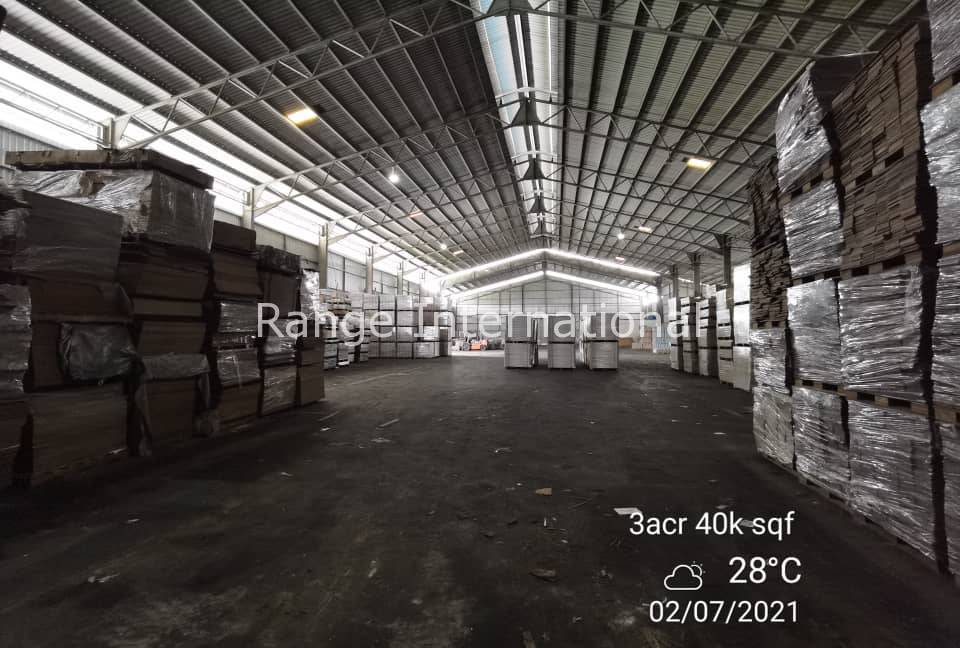 Warehouse for rent Demak Laut Kuching Range International