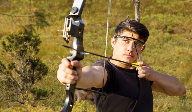 How to Shoot a Compound Bow Accurately Each Time?