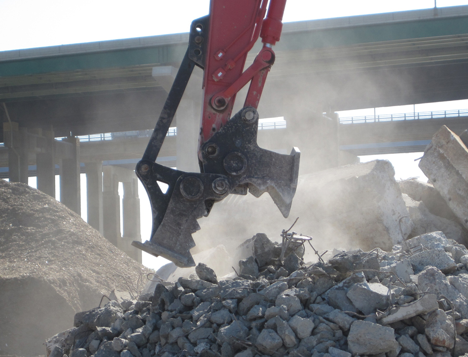 Strickland Mechanical Concrete Pulverizer CP60 Ransome Attachments