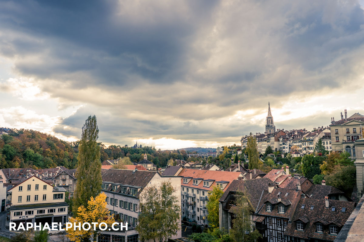 Schöne Fotografie von der Berner Altstadt in Herbst