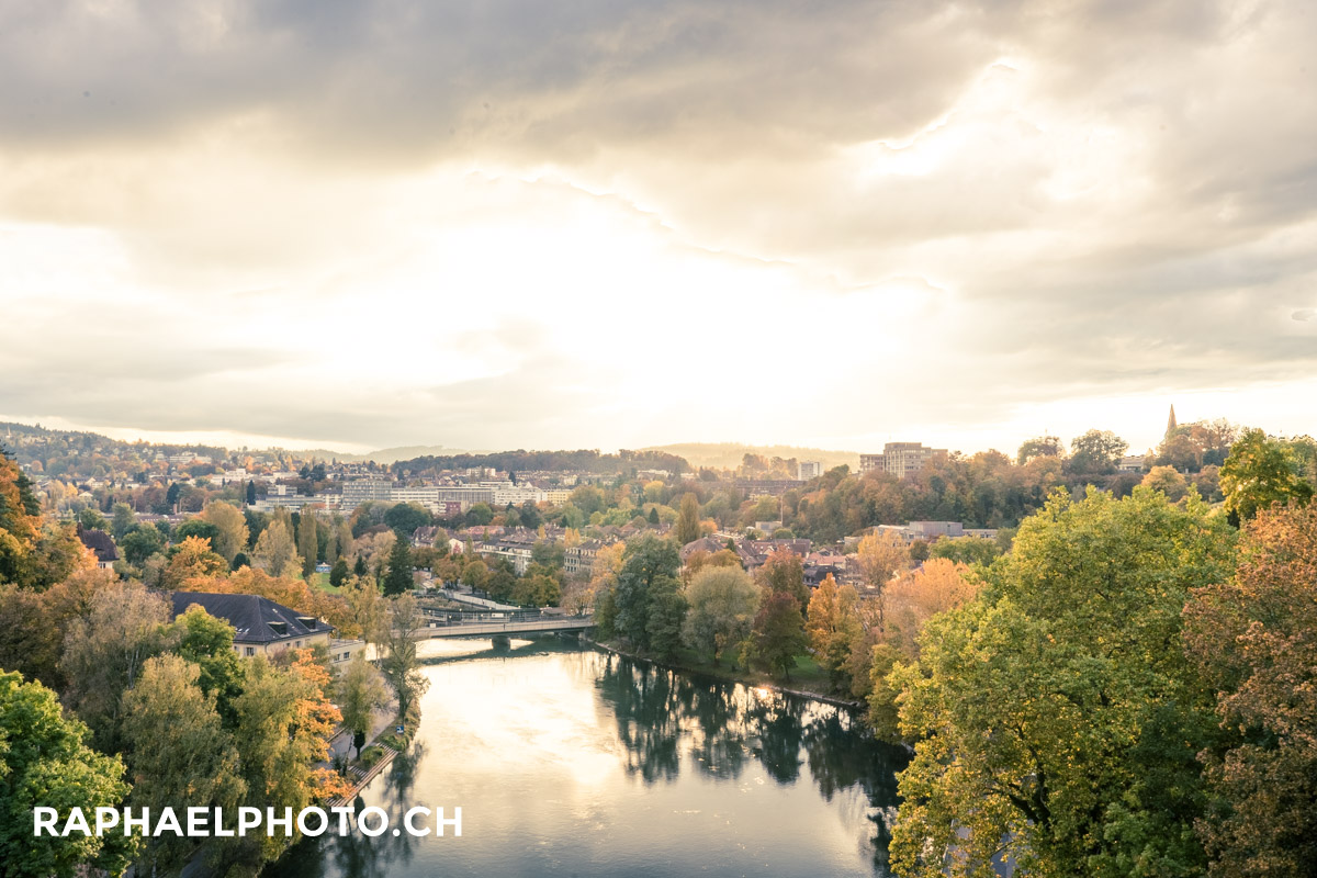 Schöne Fotografie von der Berner Altstadt in Herbst