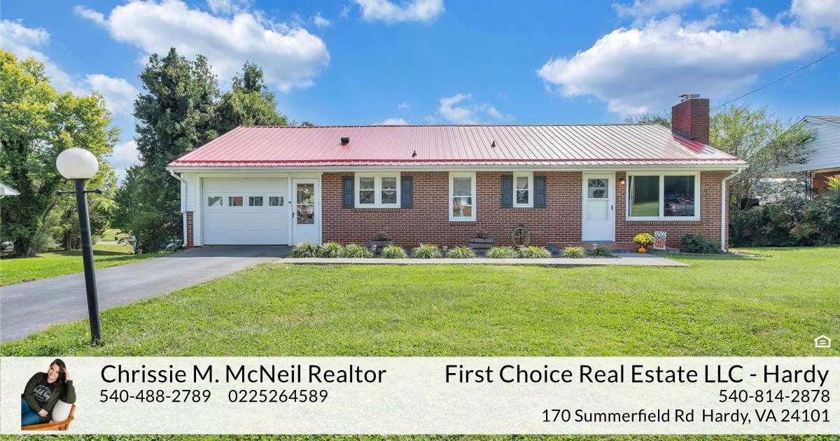 90 Ann Sink St, Rocky Mount, VA 24151