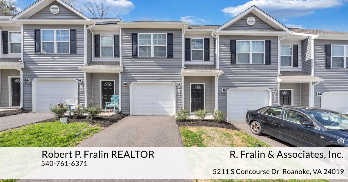 5375 Laurel Crest Ln, Roanoke, VA 24018