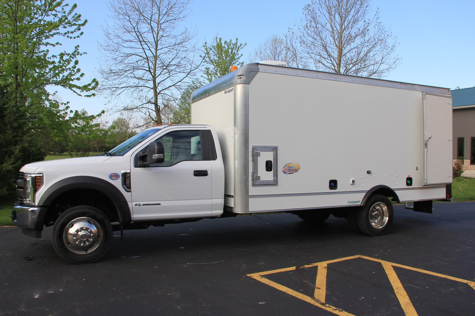 F450 Truck with Bathroom RapidView IBAK North America