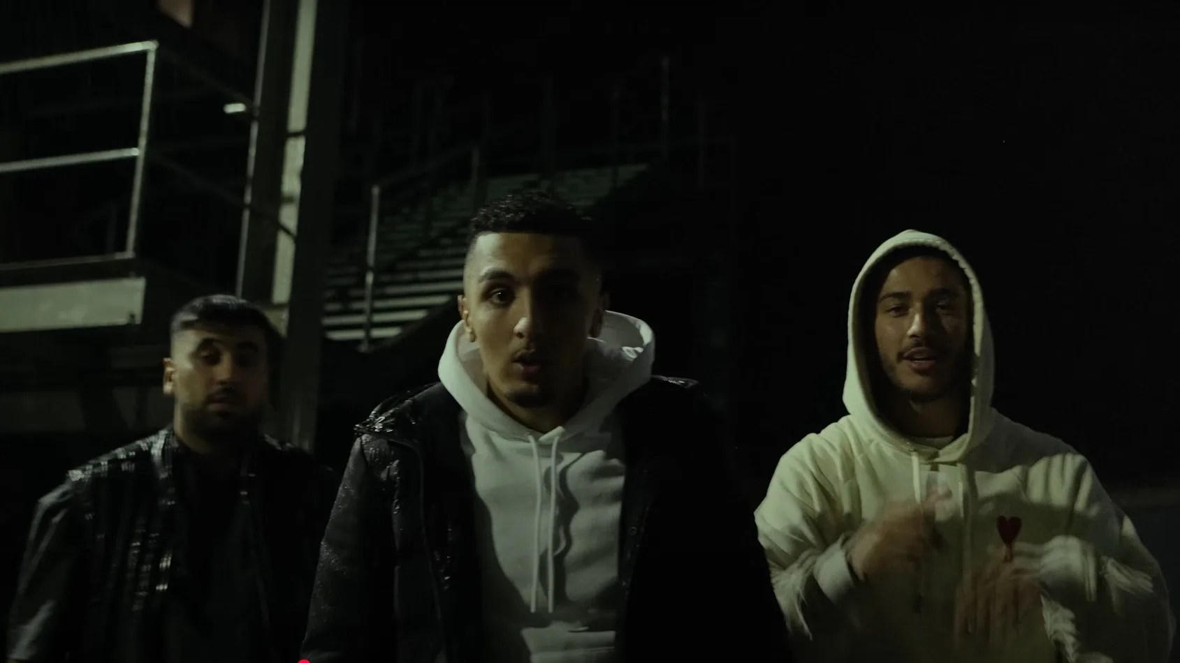 Fans geschockt - S*xvideo von Rap-Star geleakt - Raptastisch