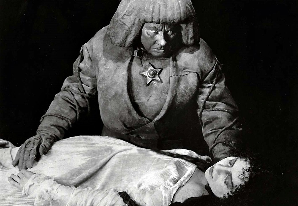 Der Golem, wie er in die Welt kam (1920) rarefilmm The Cave of