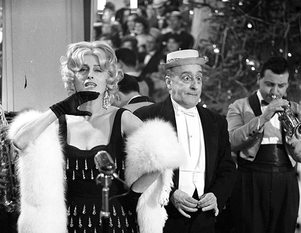 Risate di gioia (1960) rarefilmm The Cave of